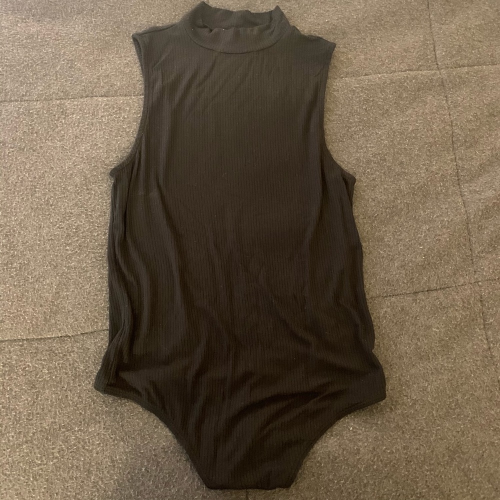 Express Ribbed Mock Neck Body Suit